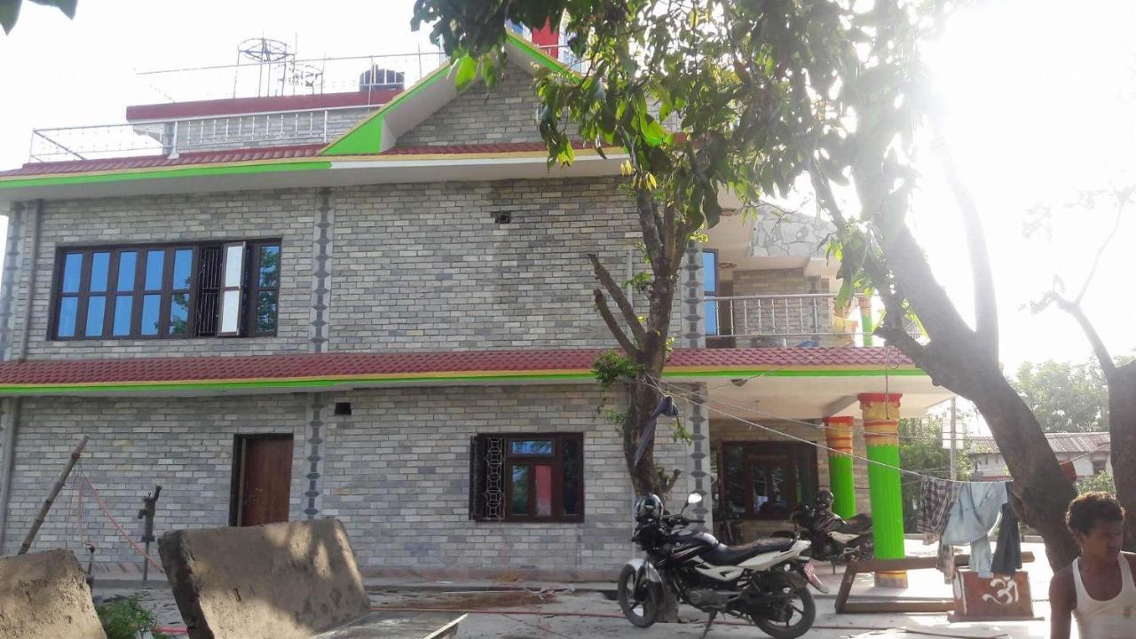 Bharatpur  Chitwan Homestay المظهر الخارجي الصورة