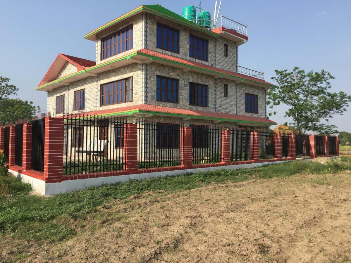 Bharatpur  Chitwan Homestay المظهر الخارجي الصورة